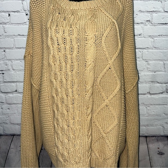 Free People Dream Cable Knit Crewneck Sweater Size Large Unisex - Picture 8 of 12
